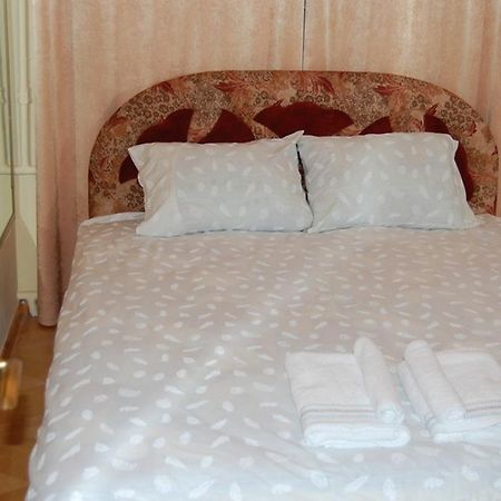 Like Hostel Киев Екстериор снимка