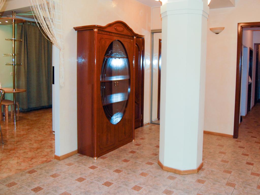 Like Hostel Киев Екстериор снимка